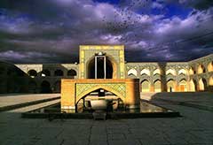 Visit Isfahan Jame Mosque in this Iran tour
